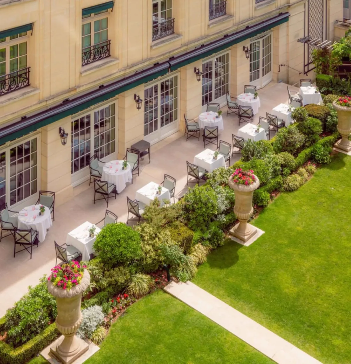 فندق شانغريلا باريس (الصورة من صفحة shangrilaparis الرسمية على إنستغرام)