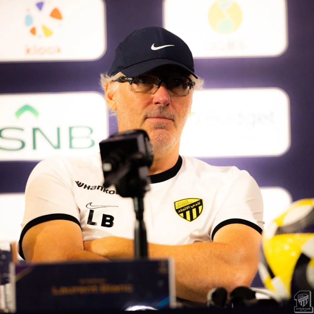  لوران بلان المدير الفني لفريق الاتحاد الأول لكرة القدم السابق