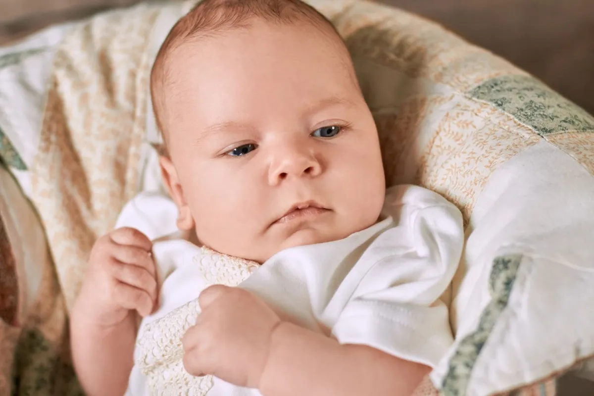 صورة انتباه المولود 