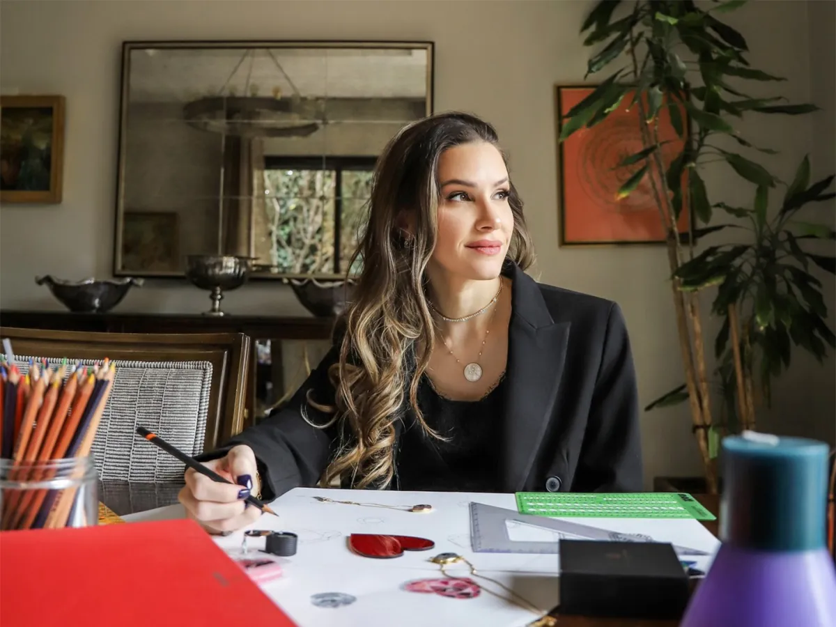 الأميرة نجلاء بنت عاصم – الصورة من العلامة