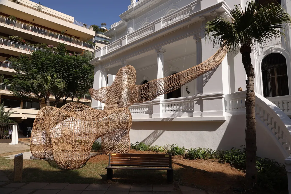 نظرة إلى فيلا عودة في بيروت