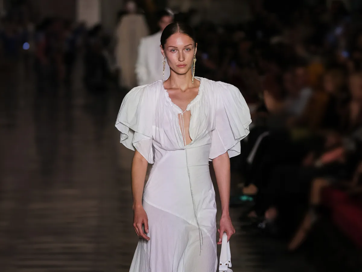 من عرض فيفيان ويستوود Vivienne Westwood لربيع وصيف 2026 الصورة من Launchmetrics/Spotlight ©