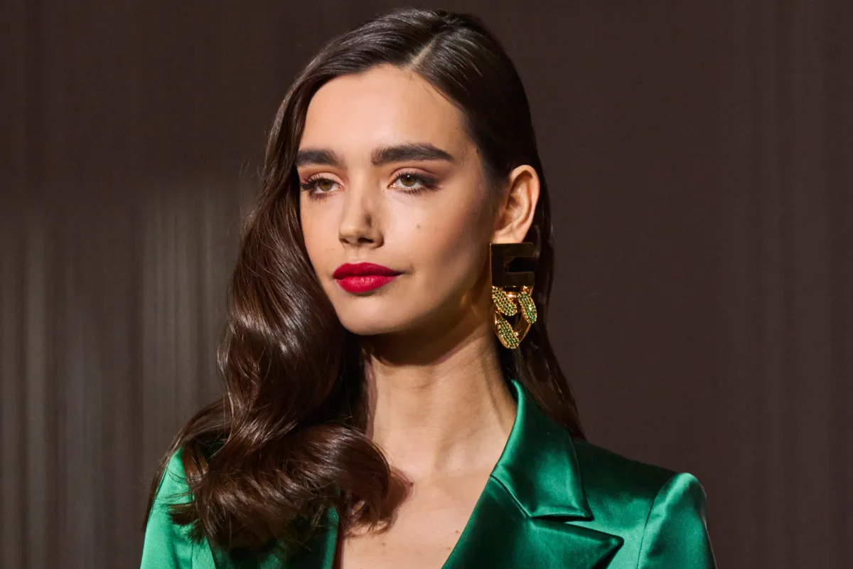 مكياج الفستان الأخضر