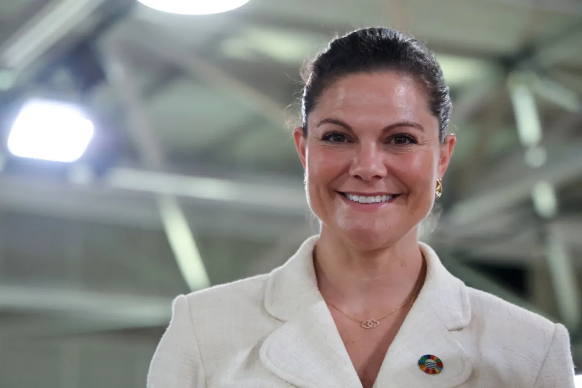 الأميرة فيكتوريا ولي العهد في مدينة نيس على الريفييرا الفرنسية (Crown Princess Victoria in the French riviera city of Nice). مصدر الصورة: Ludovic MARIN / AFP