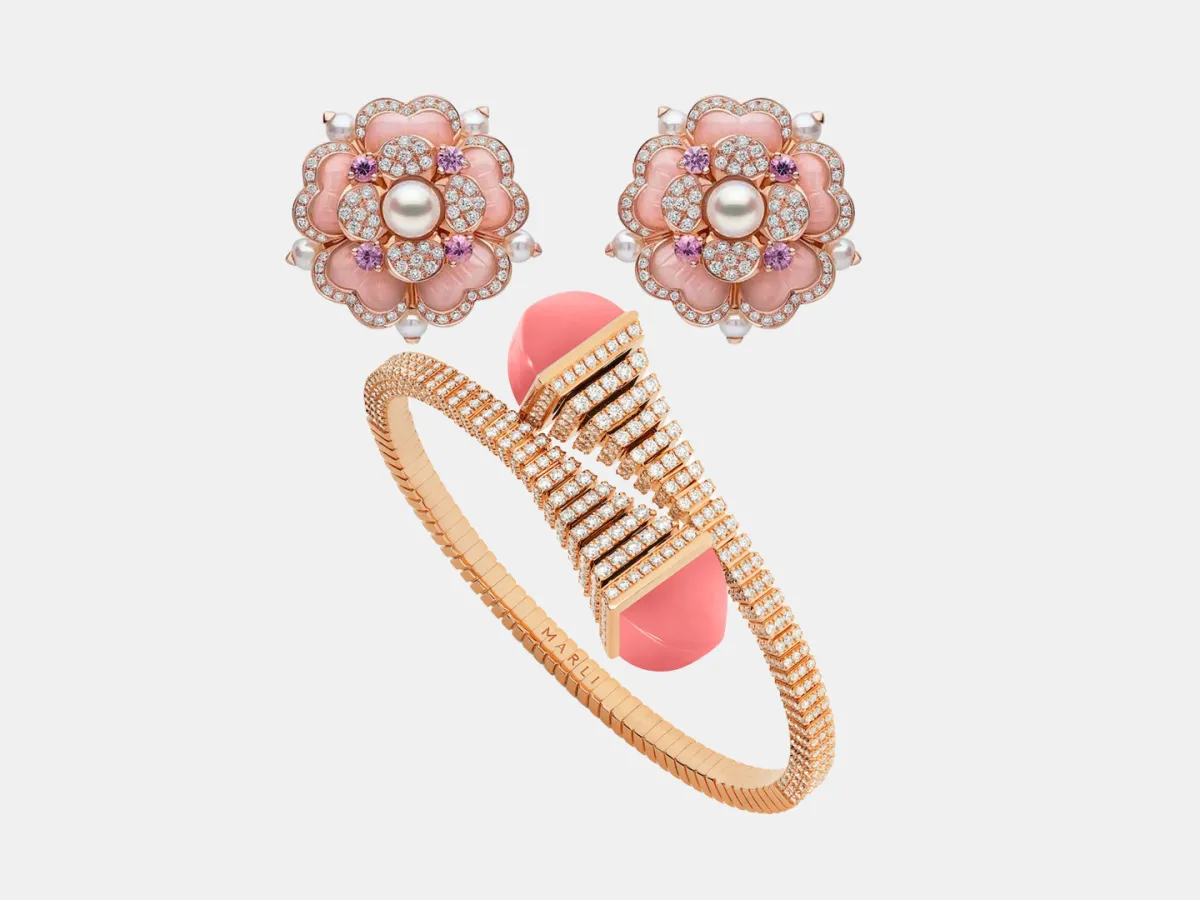 مجوهرات أحجار كريمة وردية