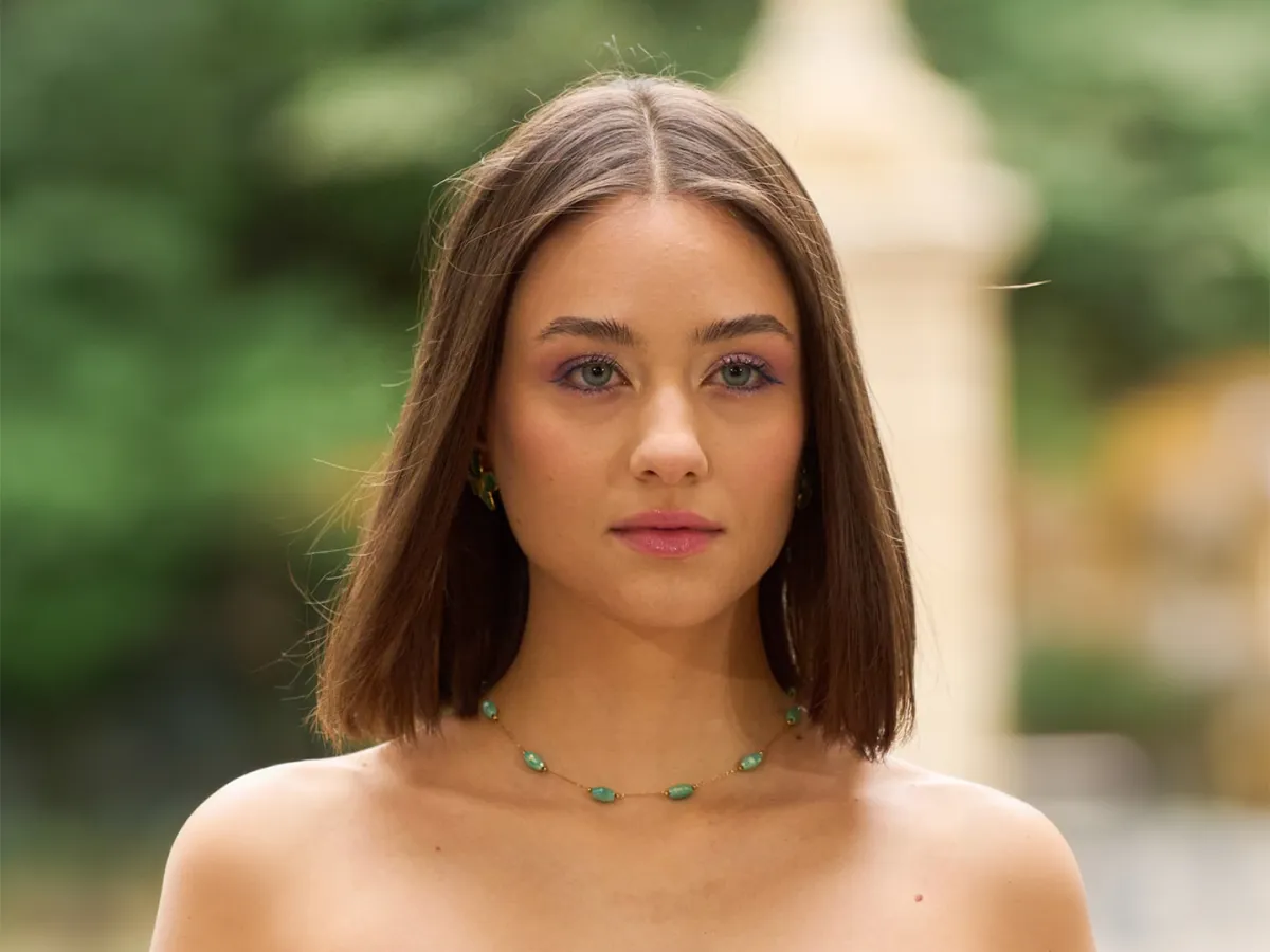 أسرع طريقة لإخفاء الحبوب تحت المكياج بدون تكتل 