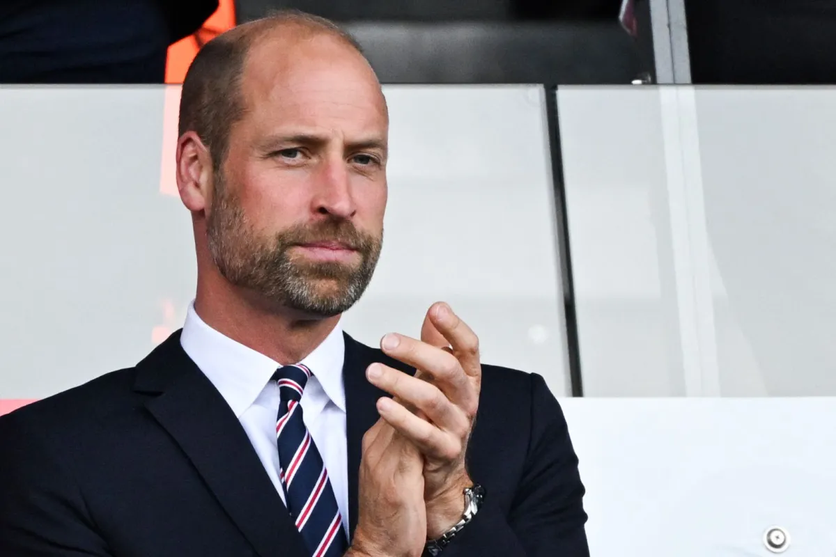الأمير ويليام في ملعب ليتزيجروند في زيوريخ (Prince William at the Letzigrund Stadium in Zurich). مصدر الصورة: Miguel MEDINA / AFP