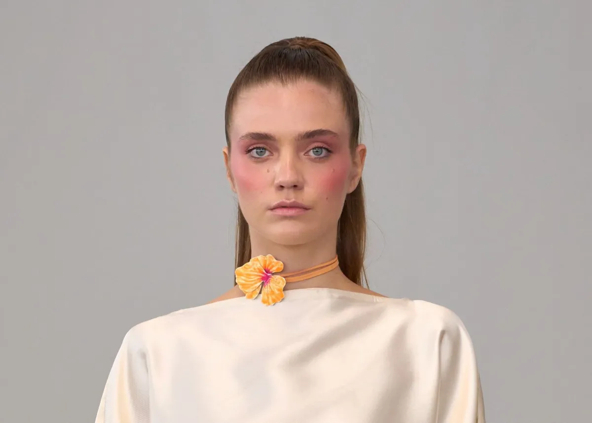 أكتوبر الوردي