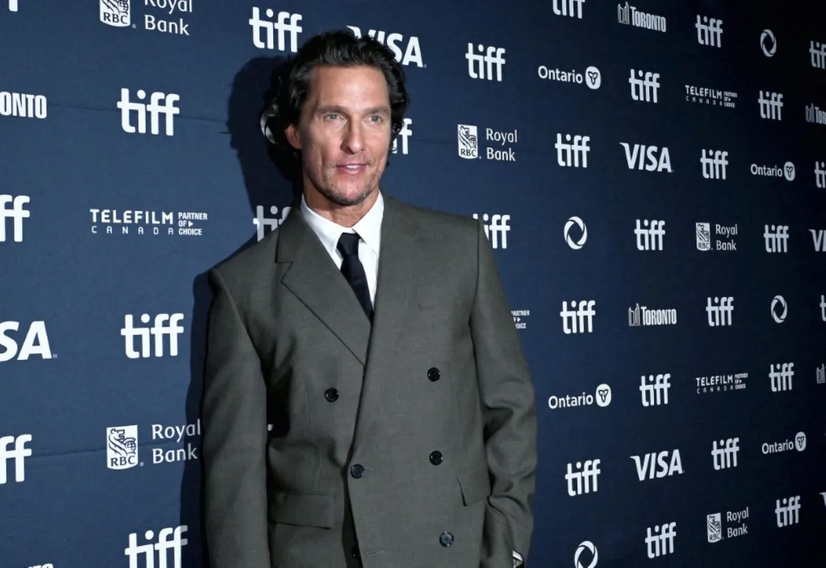 ماثيو ماكونهي Matthew McConaughey في مهرجان تورونتو السينمائي الدولي 2025. مصدر الصورة: Olivia Wong / GETTY IMAGES NORTH AMERICA / Getty Images via AFP