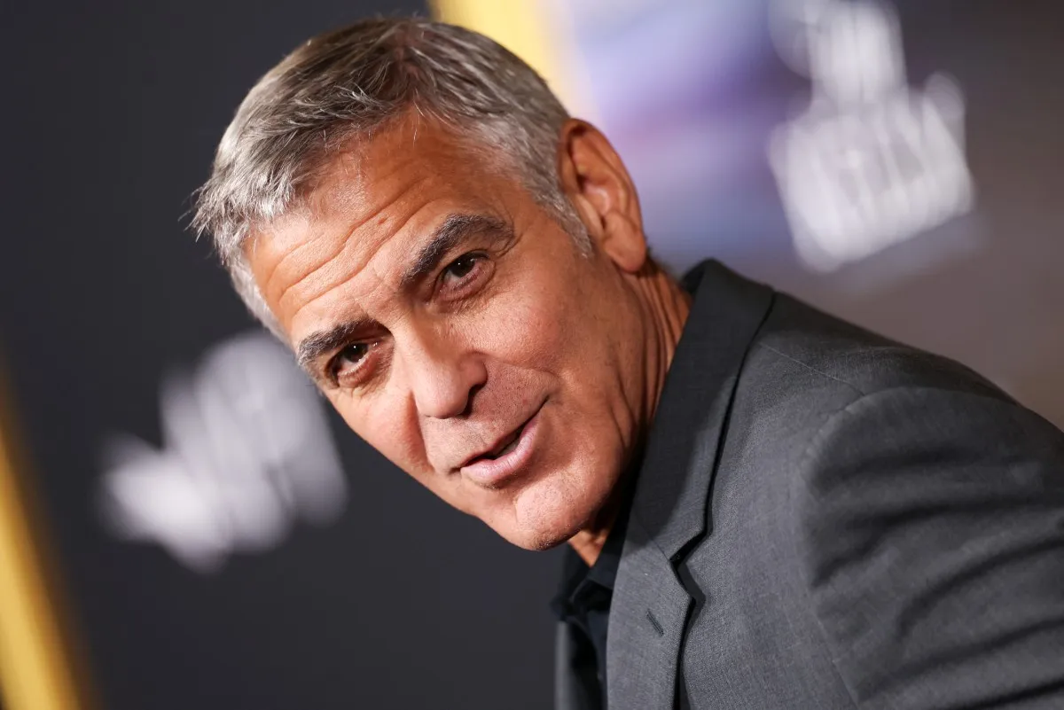 جورج كلوني في كاليفورنيا ( George Clooney in California). مصدر الصورة: VALERIE MACON / AFP