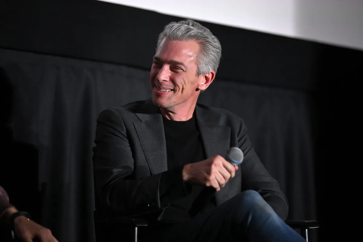 المخرج جوش بون - (مصدر الصورة -  BRYAN BEDDER / GETTY IMAGES NORTH AMERICA / GETTY IMAGES VIA AFP)