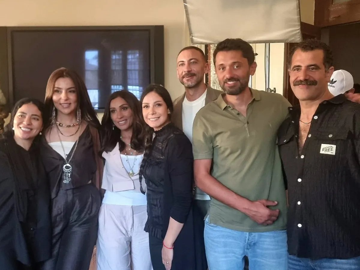 فريق عمل فيلم طلقني - الصورة من الشركة المنتجة