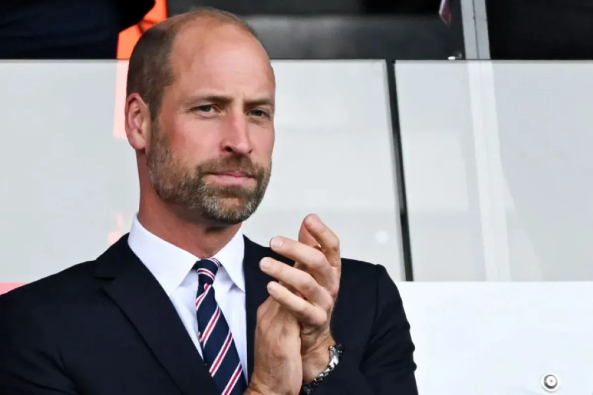 الأمير ويليام في ملعب ليتزيجروند في زيوريخ (Prince William at the Letzigrund Stadium in Zurich). مصدر الصورة: Miguel MEDINA / AFP