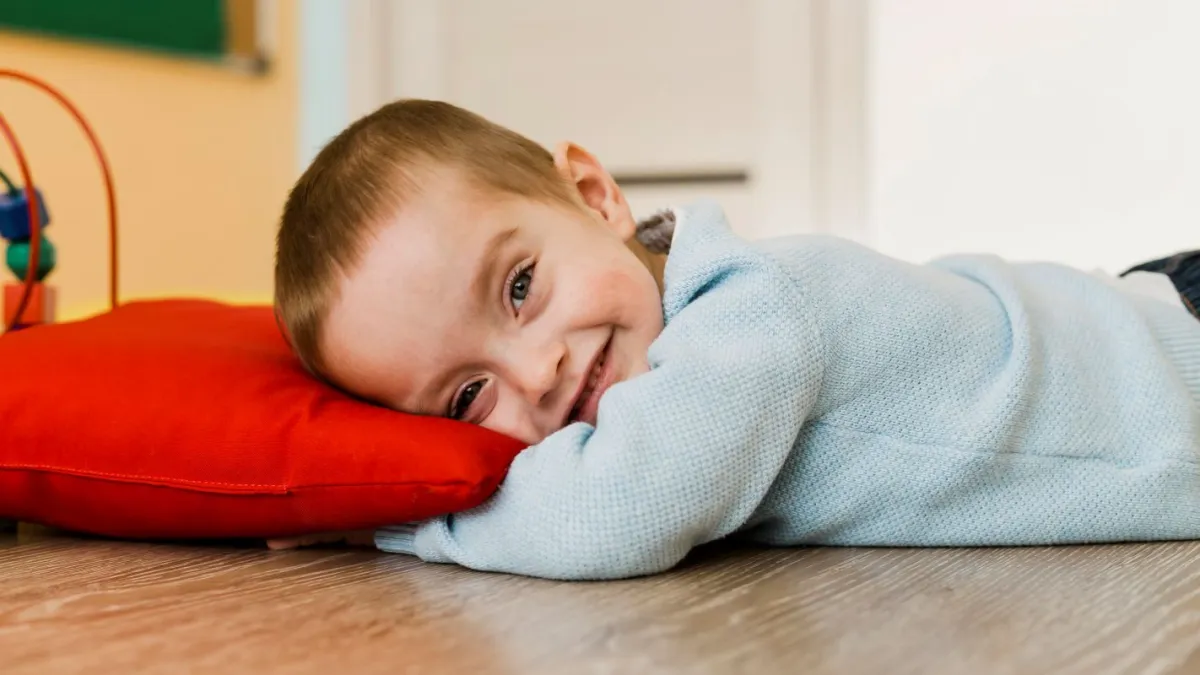 صورة تعبر عن طفل اتكالي