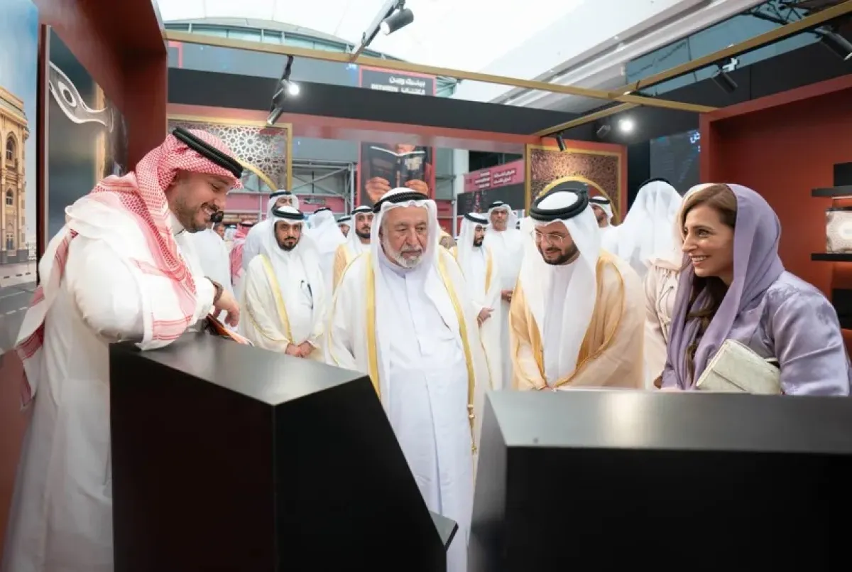 حاكم الشارقة يشهد إطلاق مجموعة كلمات "دار سراب". الصورة من مكتب الشارقة الإعلامي