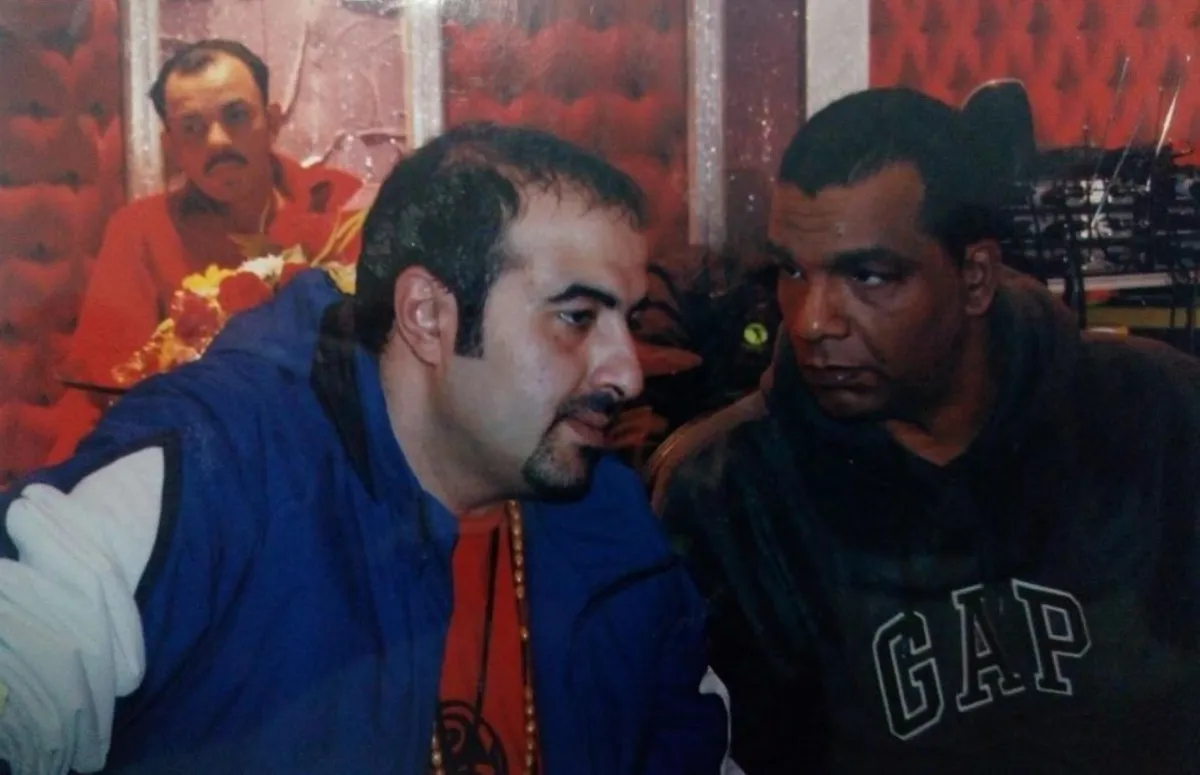 المؤلف أحمد عبد الله مع صديق عمره المخرج سامح عبد العزيز – صورة أرشيفية