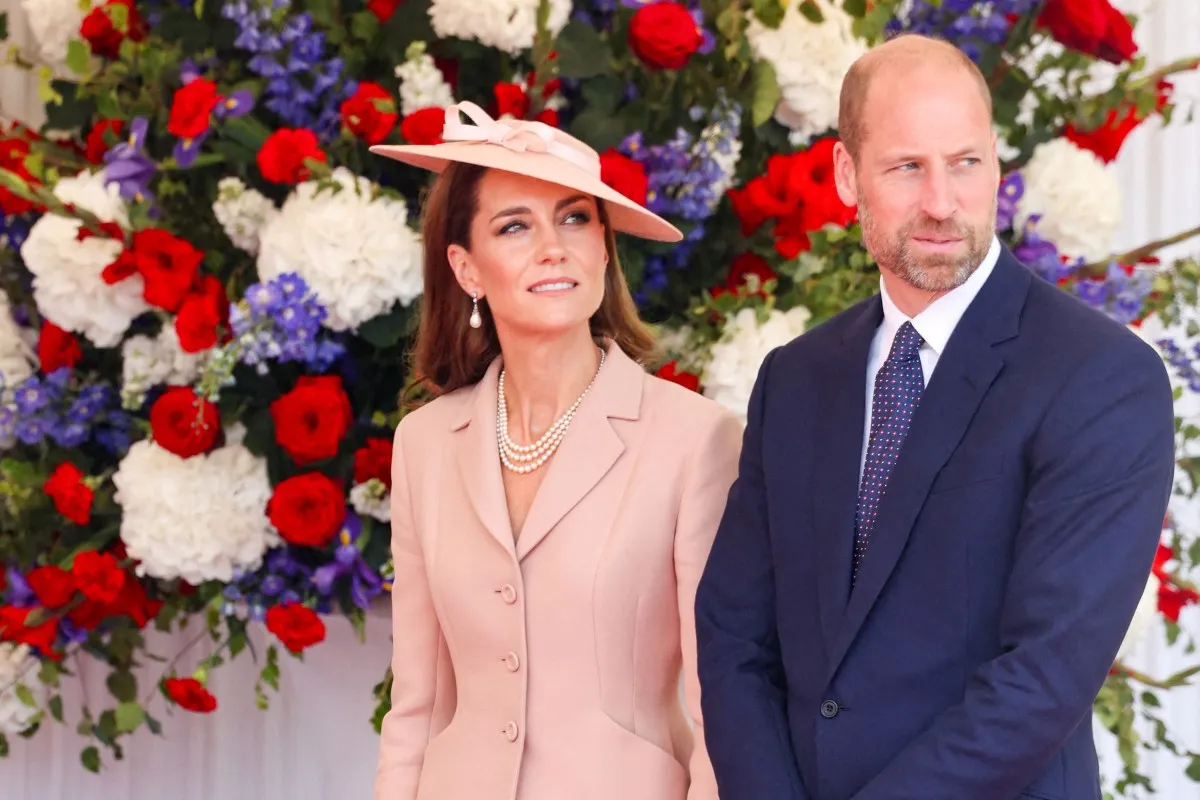 الأمير ويليام والأميرة كيت ميدلتون في قصر وندسور (Prince William and Princess Kate Middleton at Windsor Castle). مصدر الصورة: JACOVIDES / POOL / AFP