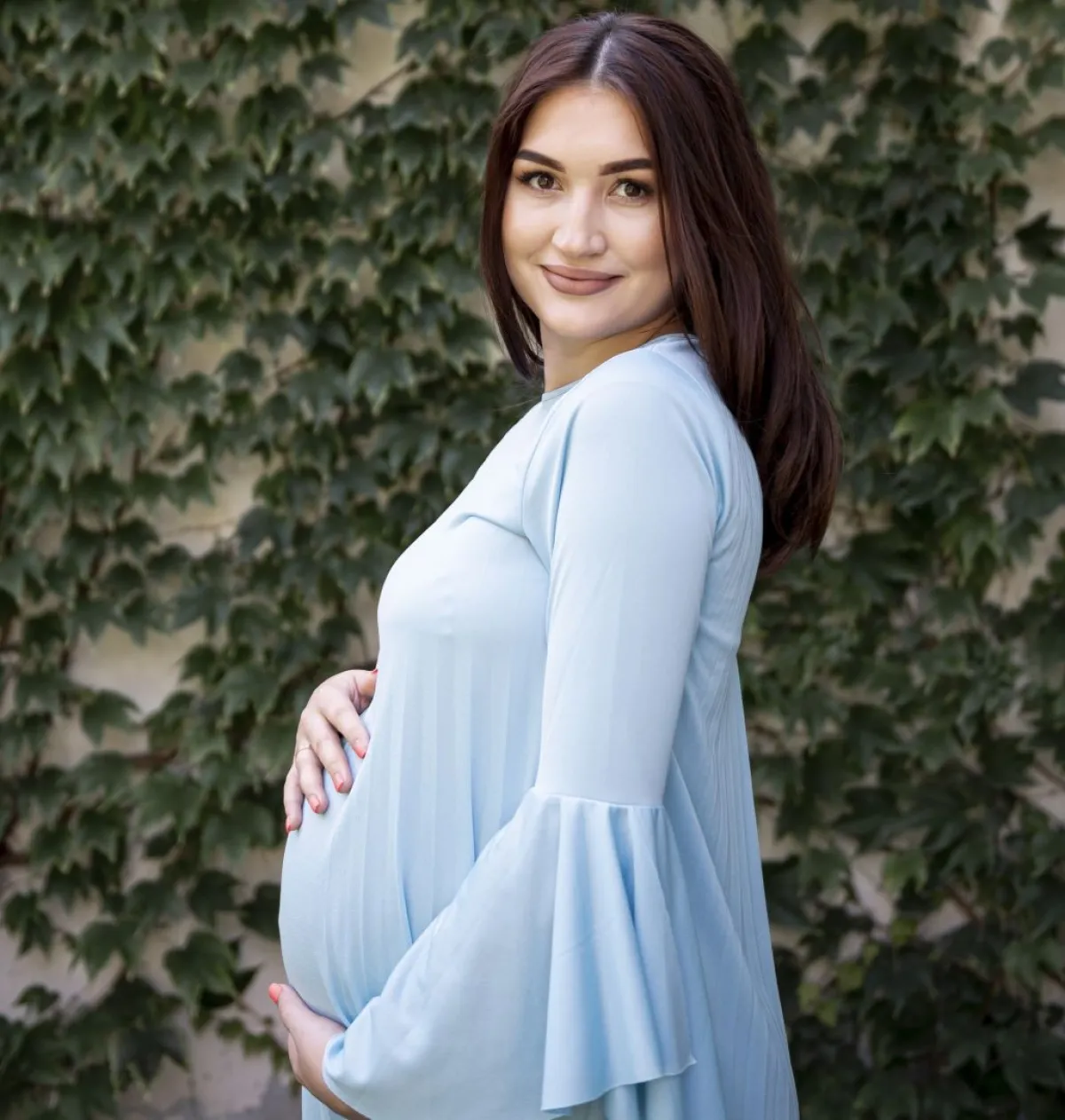 صورة لأم حامل في شهور متقدمة