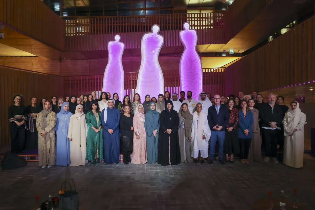  الشيخة لطيفة بنت محمد بن راشد آل مكتوم خلال تواجدها في افتتاح بيت الفن. الصورة من مكتب دبي الإعلامي