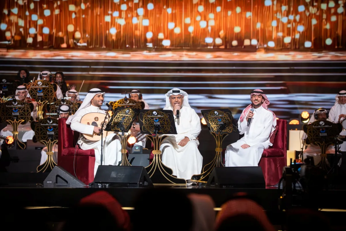 نبيل شعيل ومطرف المطرف وعايض- الصورة من المركز الإعلامي لـ روتانا