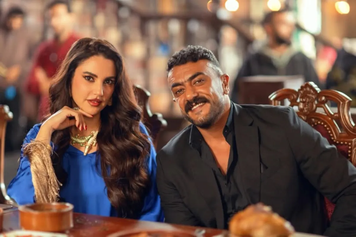 دُرّة مع أحمد العوضي في أول ظهور من كواليس مسلسل «علي كلاي» - الصورة من حساب أحمد العوضي على الفيس بوك