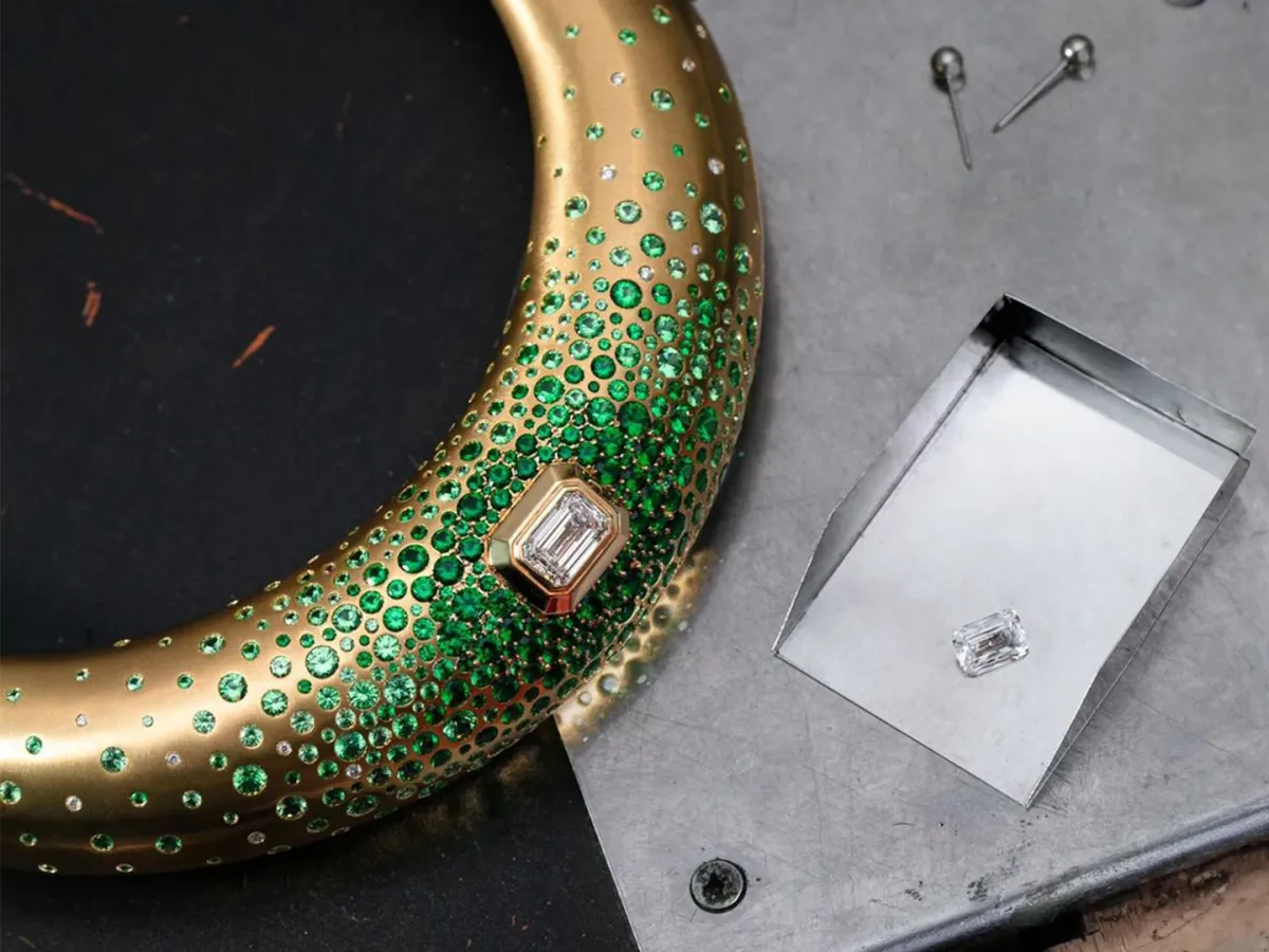 عقد من ميسيكا Messika -الصورة من العلامة