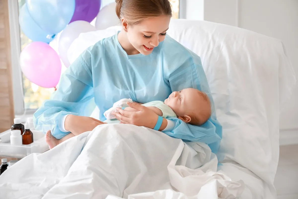 صورة لأم ورضيعها