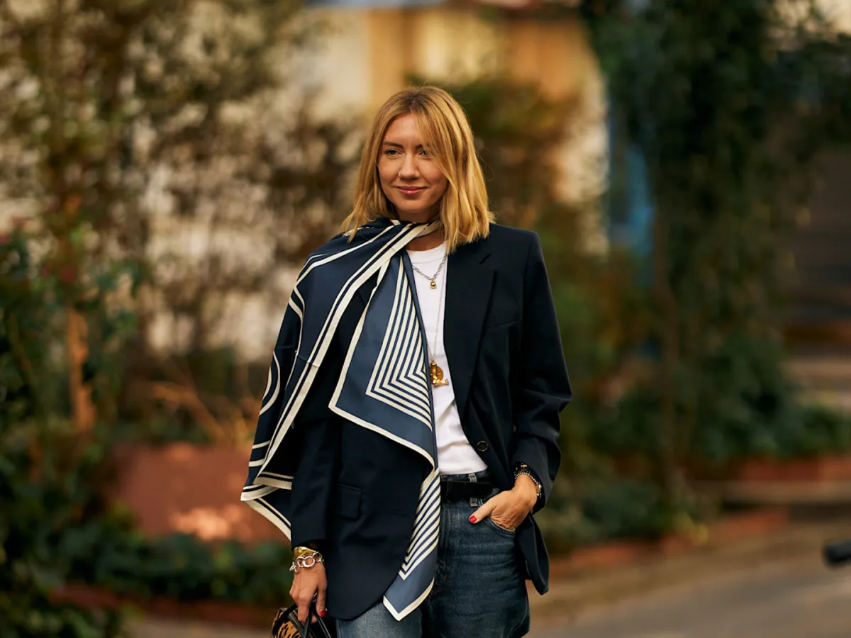 البليزر مع البنطلون الجينز - الصورة من Launchmetrics/Spotlight ©