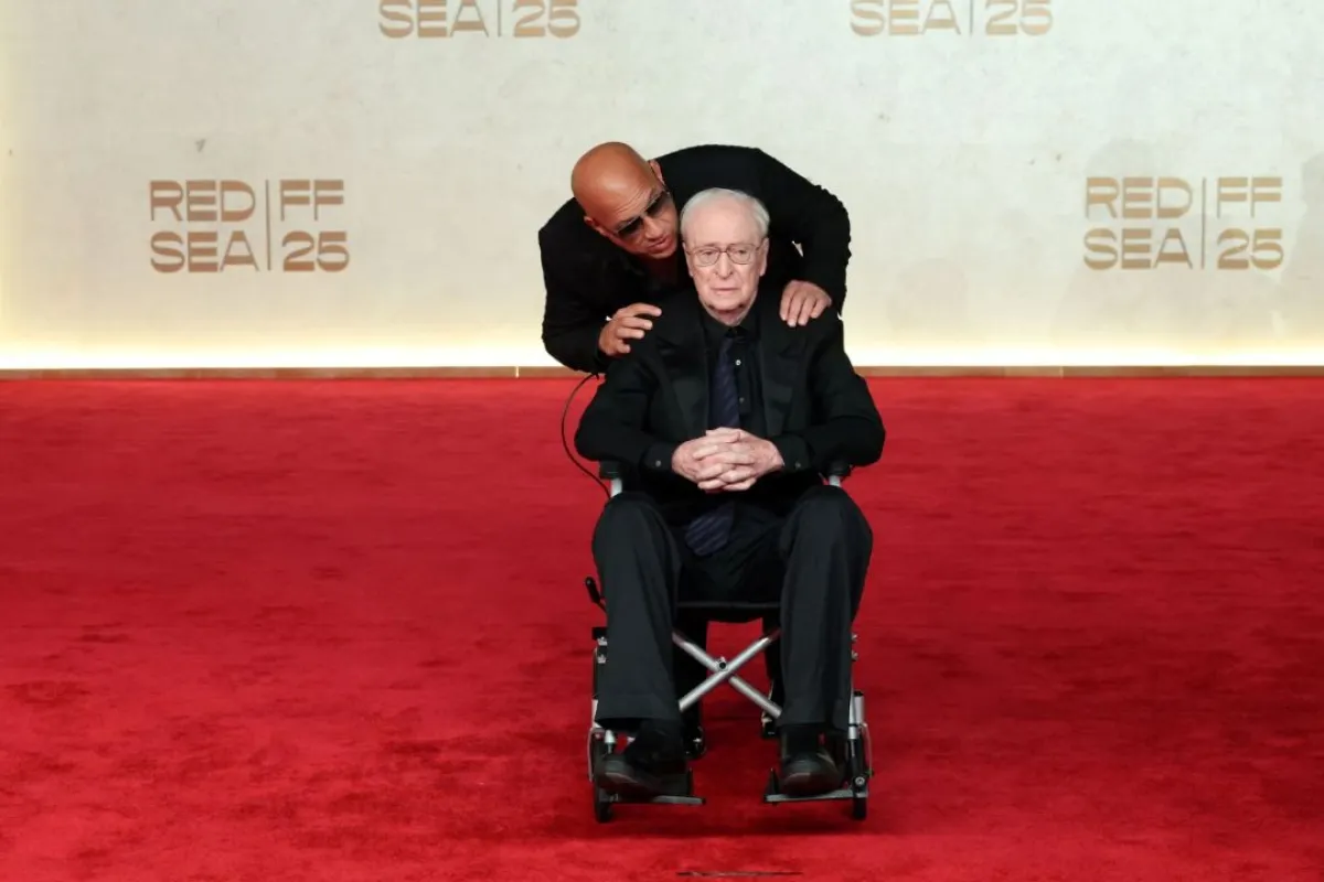 مايكل كين Michael Caine وفان ديزل Vin Diesel من مهرجان البحر الأحمر السينمائي 2025. مصدر الصورة: Daniele Venturelli/Getty Images for The Red Sea International Film Festival