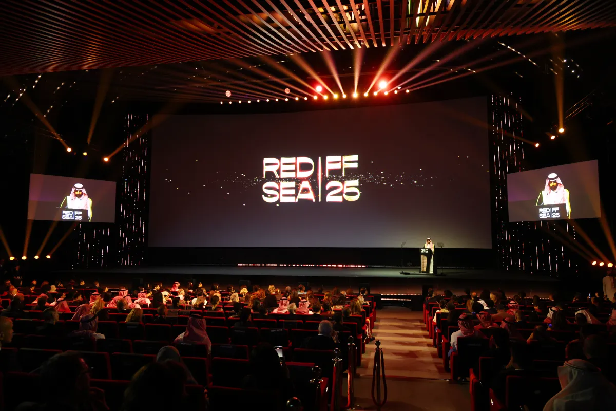 الأمير بدر بن عبد الله بن فرحان وزير الثقافة من حفل افتتاح مهرجان البحر الأحمر - مصدر الصورة Tim P. Whitby/Getty Images for The Red Sea International Film Festival