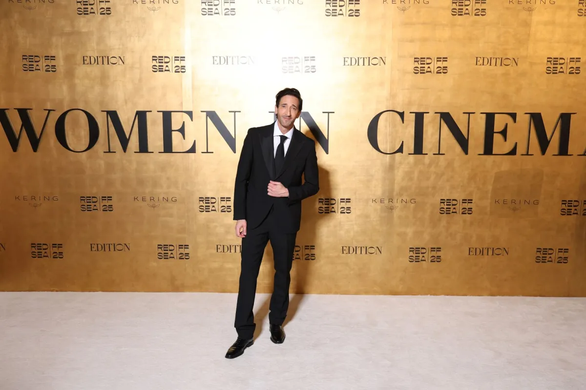 أدريان برودي Adrien Brody من مهرجان البحر الأحمر السينمائي 2025. مصدر الصورة: Daniele Venturelli/Getty Images for The Red Sea International Film Festival