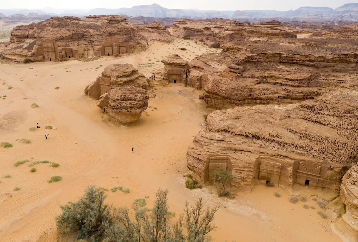 معالم العلا التاريخية شاهدة على حضارات قديمة مرت بالمنطقة