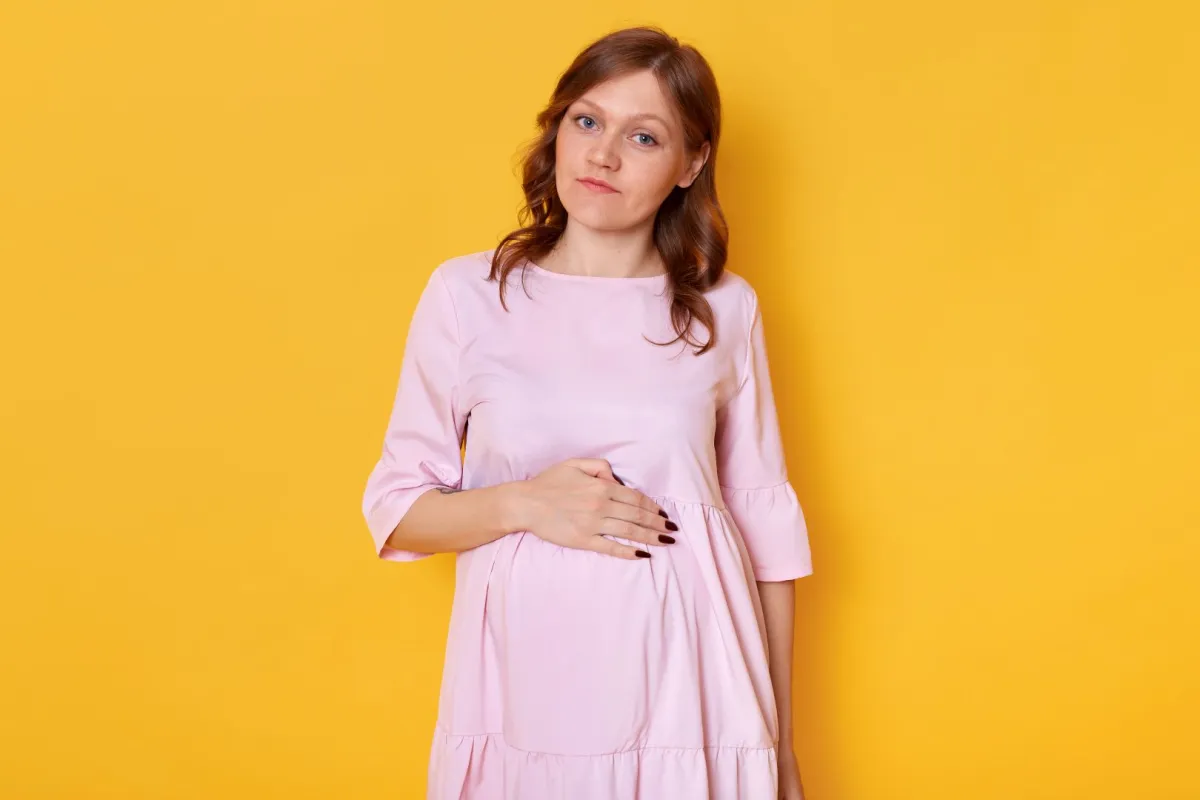 صورة لحامل في أَشْهُر متقدمة