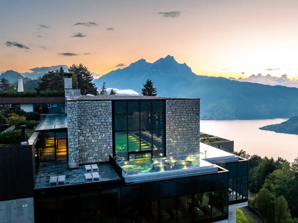 منتجع Bürgenstock Alpine Spa