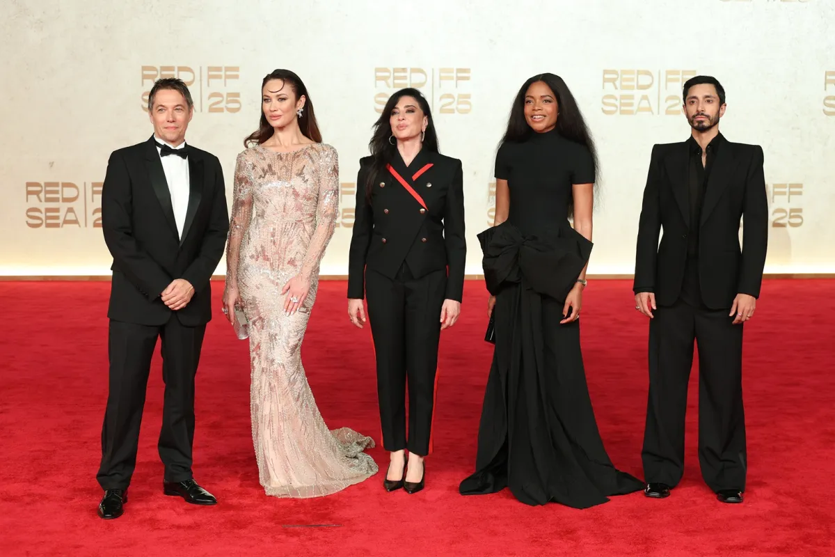  أعضاء لجنة تحكيم مسابقة البحر الأحمر السينمائي - مصدر الصورة Daniele Venturelli/Getty Images for The Red Sea International Film Festival)