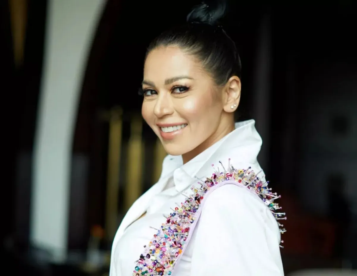 لقاء الخميسي - الصورة من صفحتها الرسمية على الفيسبوك