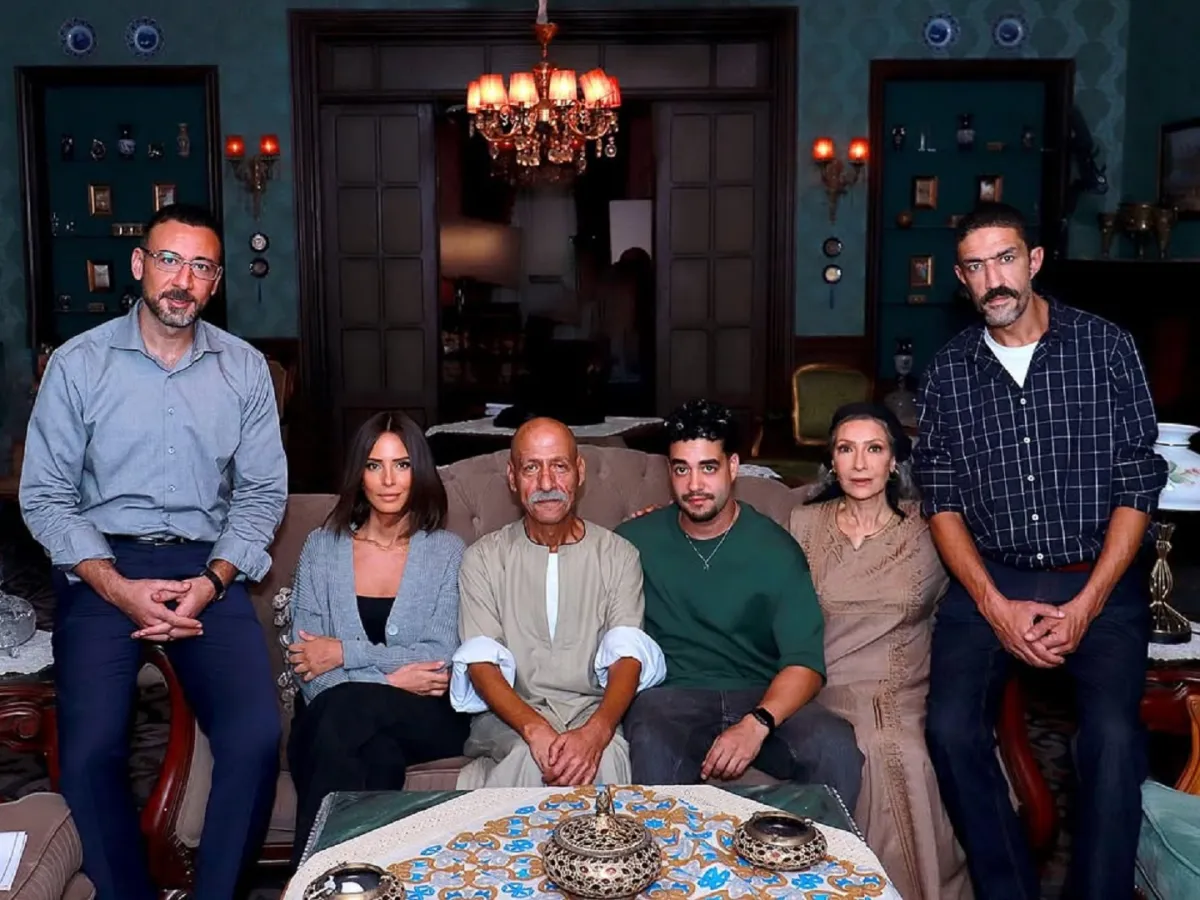 عائلة ايمان العاصي في مسلسل قسمة العدل - الصورة من حساب خالد أنور على إنستغرام