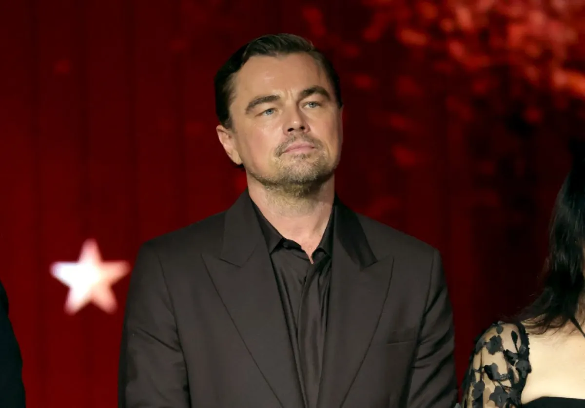 ليوناردو دي كابريو في كاليفورنيا ( Leonardo DiCaprio in California). مصدر الصورة: KEVIN WINTER / GETTY IMAGES NORTH AMERICA / Getty Images via AFP