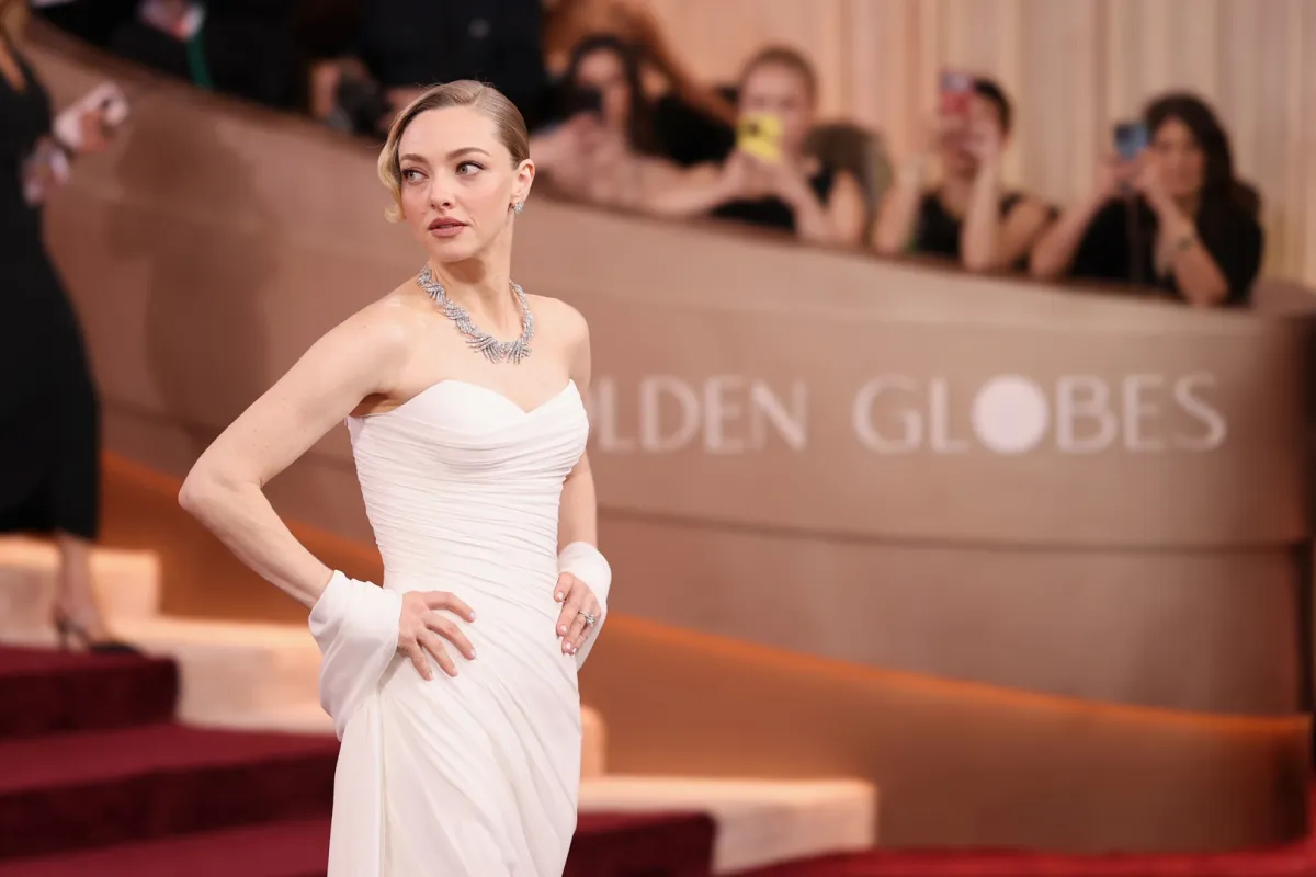  أماندا سيفريد في غولدن غلوب 2026 (مصدر الصورة:  John Shearer/WireImage via Getty Images)