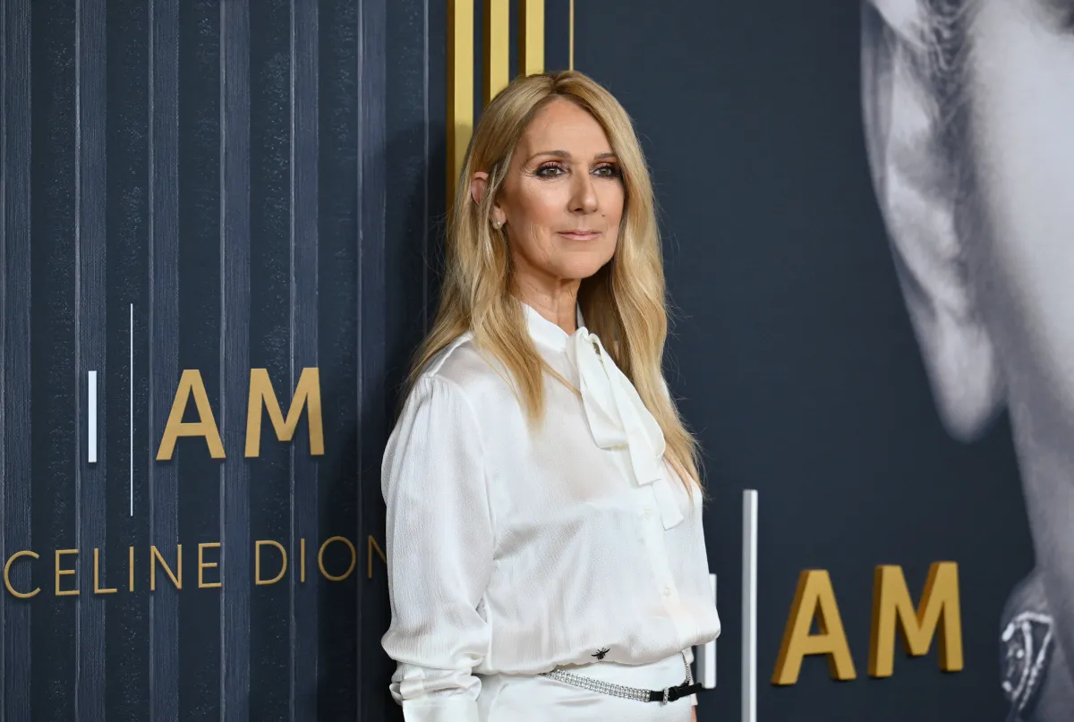 سيلين ديون في قاعة أليس تالي في مدينة نيويورك (Celine Dion at Alice Tully Hall in New York City). مصدر الصورة: ANGELA WEISS / AFP