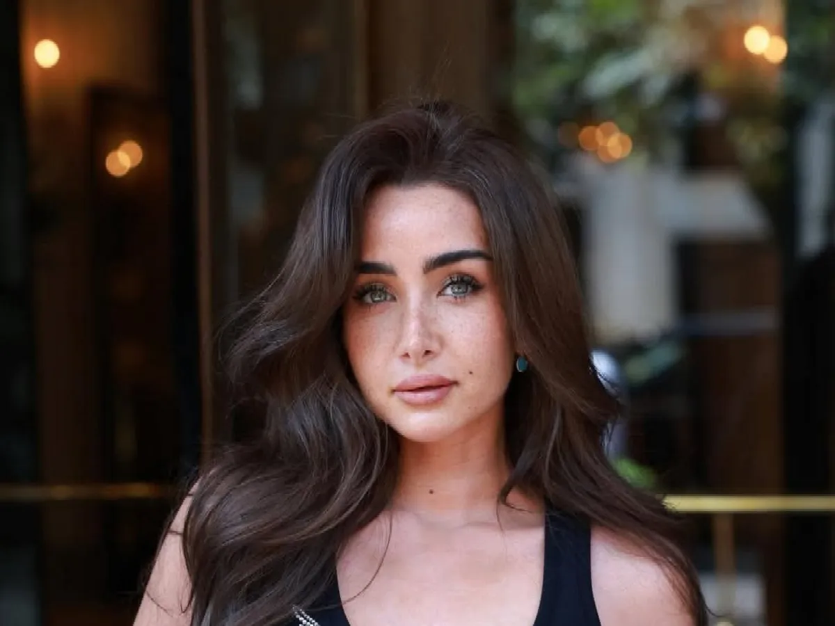 هنا الزاهد - الصورة من صفحتها على موقع فيسبوك