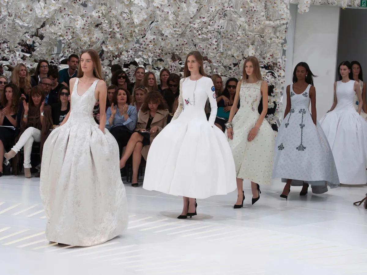فساتين من كريستيان ديور Christian Dior- الصورة من Launchmetrics/Spotlight ©