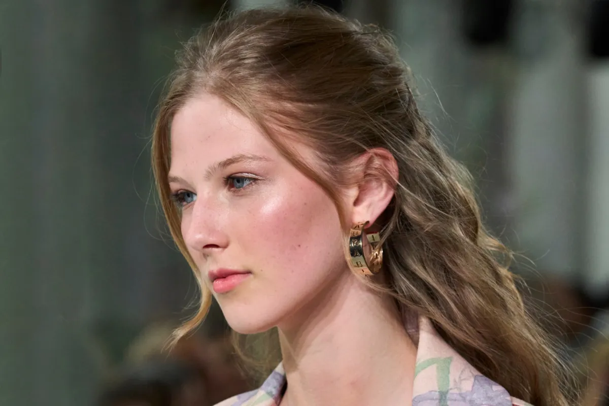 العناية بالبشرة