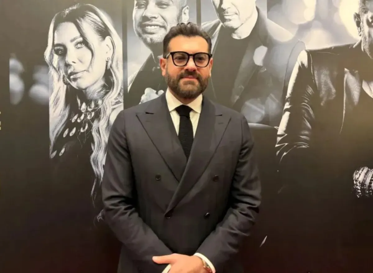 عمرو يوسف- الصورة خاصة بسيدتي من تصوير زكية البلوشي