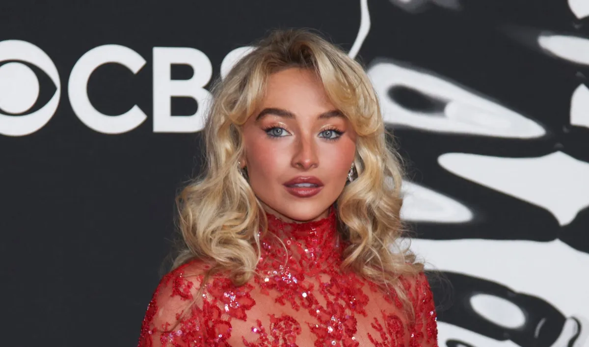 سابرينا كاربنتر sabrina Carpenter في حفل توزيع جوائز MTV VMA. مصدر الصورة: Leonardo Munoz / AFP