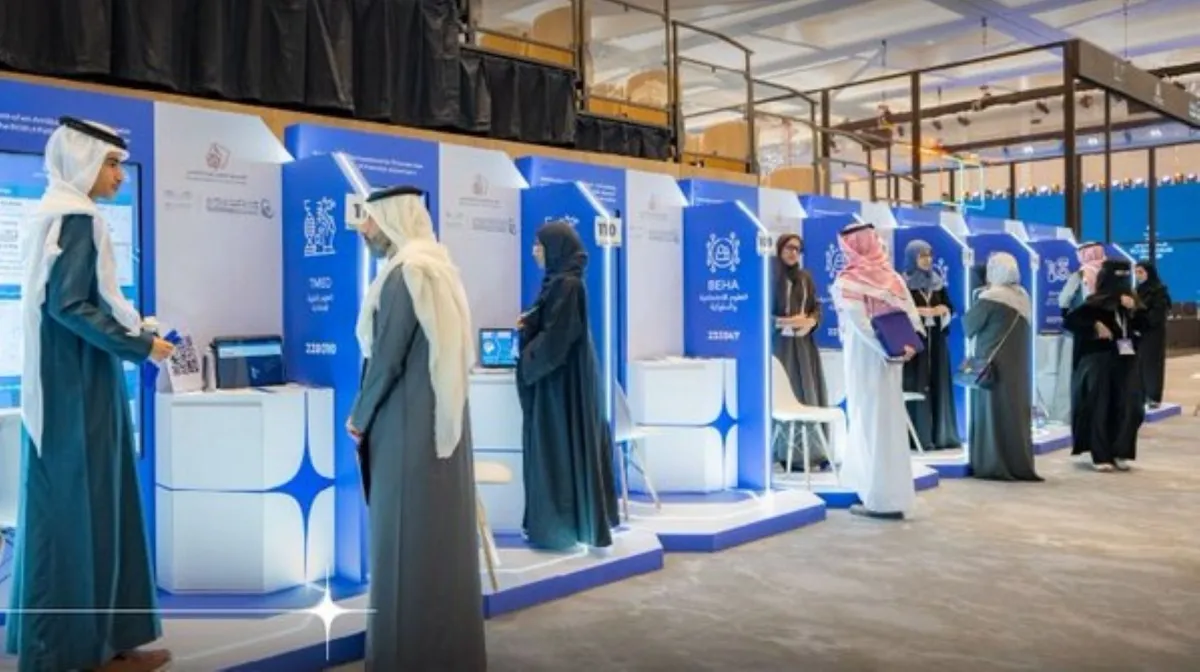 لجنة تحكيم نهائيات "إبداع 2026" تبدأ تقييم المشاريع المشاركة في معرض إبداع للعلوم والهندسة