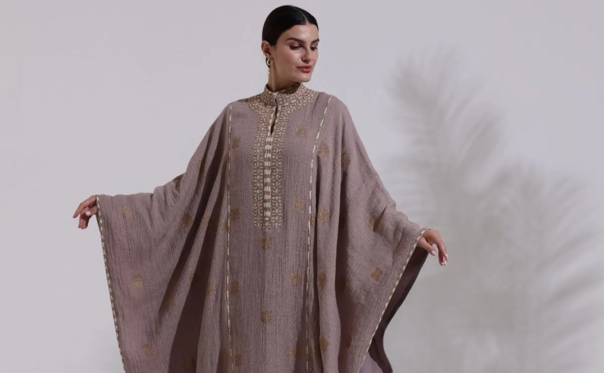 ثوب يستلهم هويته من التراث النجدي 