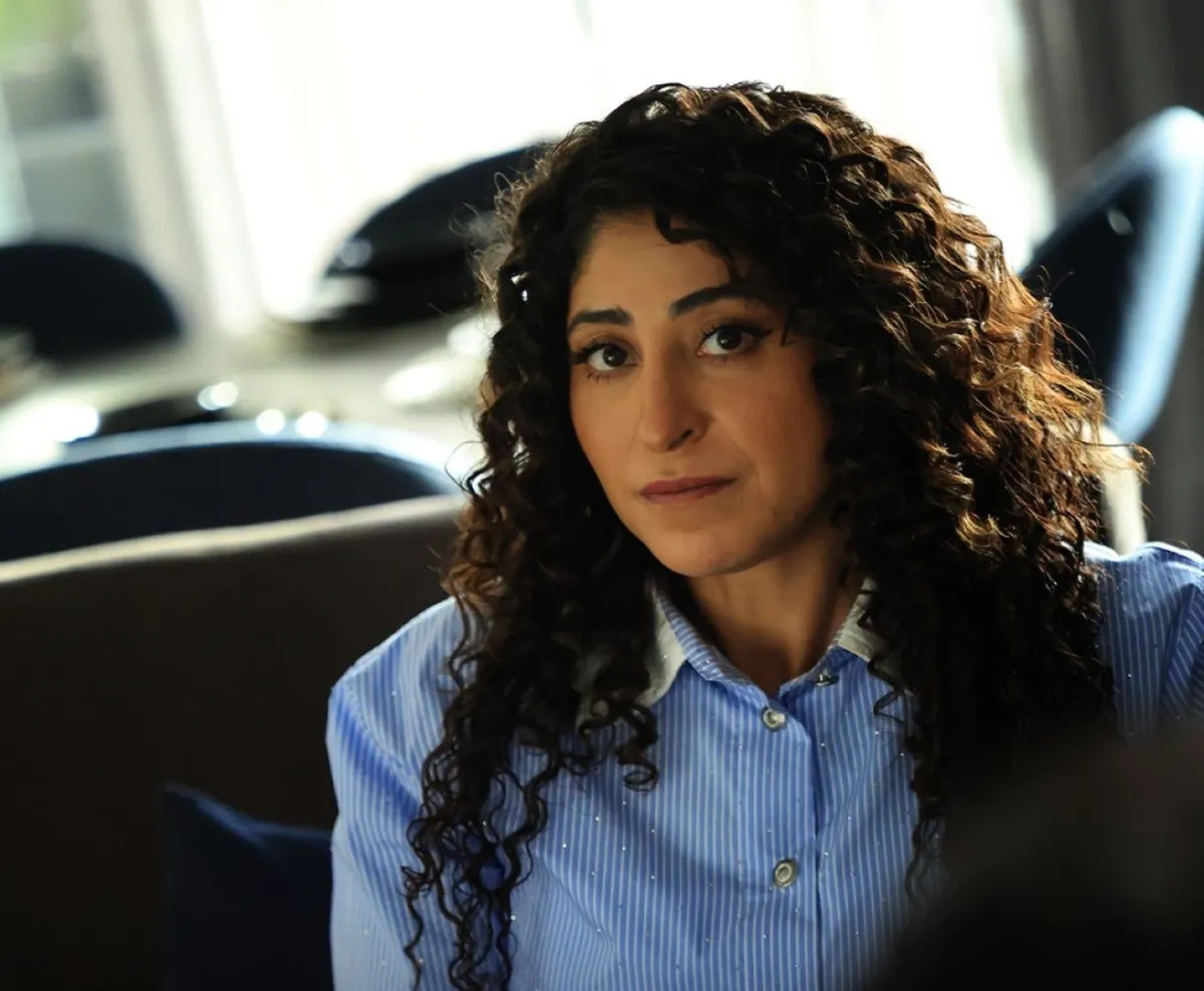 شجون الهاجري في كواليس  ثالثهما الشيطان - الصورة من صفحة منضة شاشا على انستغرام