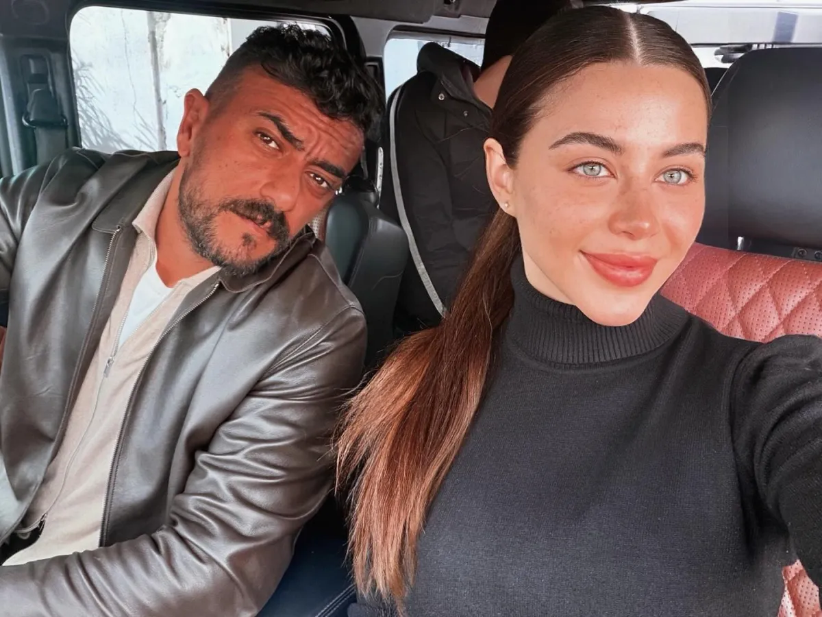 أحمد العوضي ويارا السكري