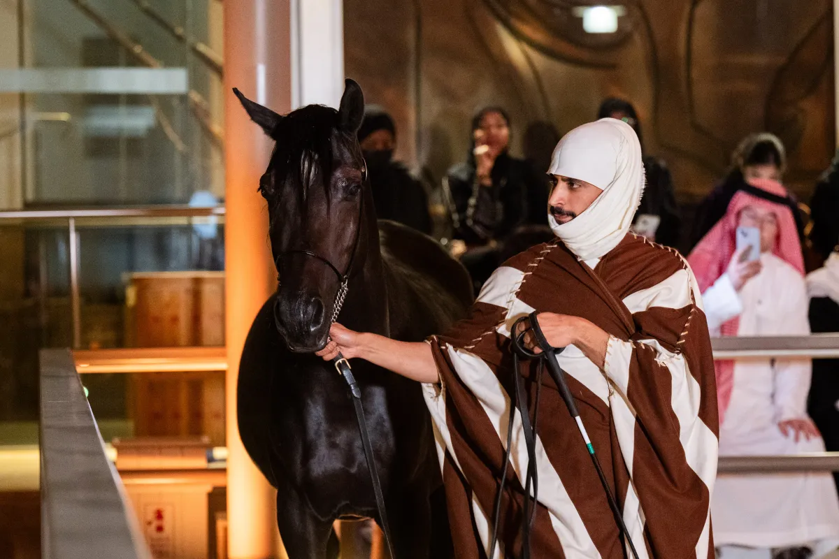 عروض الخيل العربية في فعاليات الدرعية بمناسبة يوم التأسيس